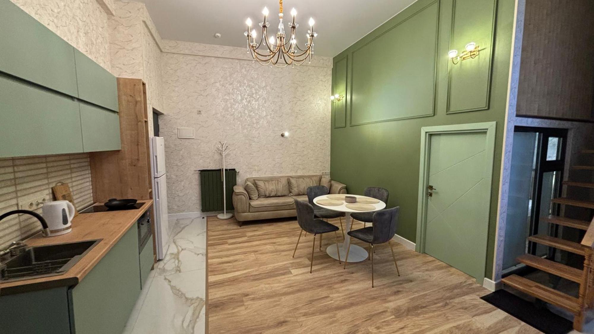 Made With Love Apartment Tbilisi Buitenkant foto