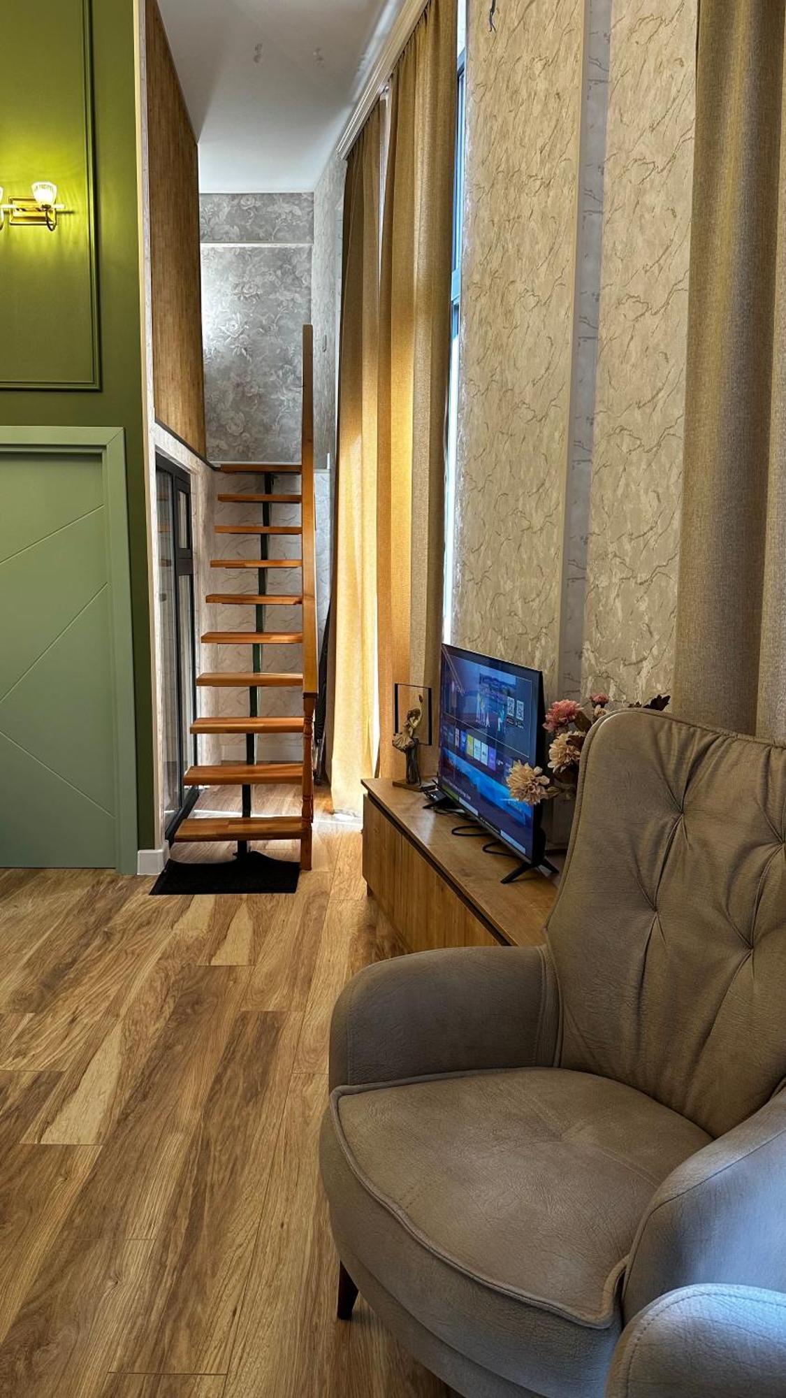 Made With Love Apartment Tbilisi Buitenkant foto