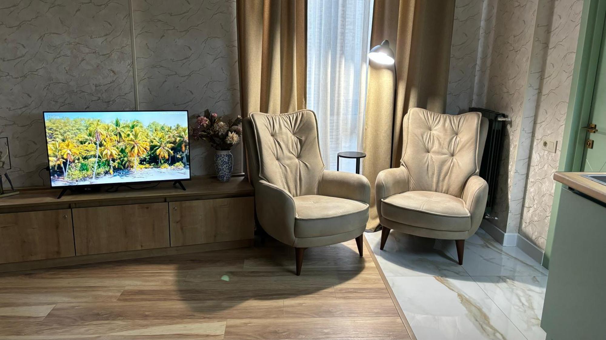 Made With Love Apartment Tbilisi Buitenkant foto