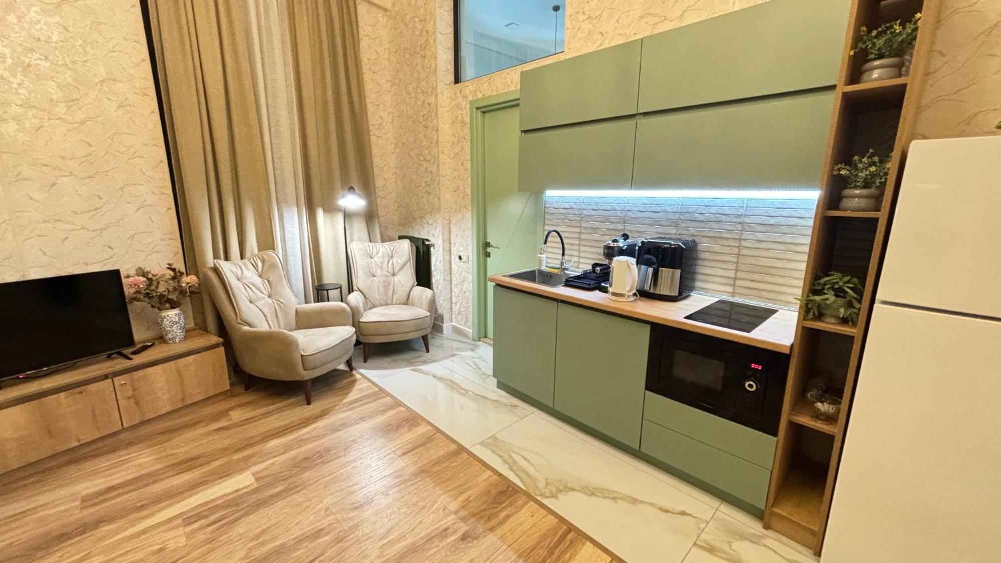 Made With Love Apartment Tbilisi Buitenkant foto